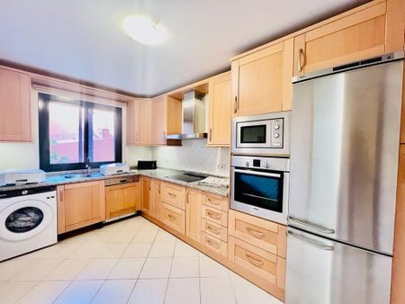 Apartamento de alquiler en Cerro Artola, 11, La Quinta - Photo 4