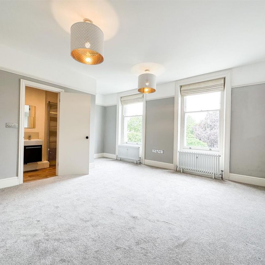 Pittville Circus, Cheltenham GL52 2PX - Photo 1