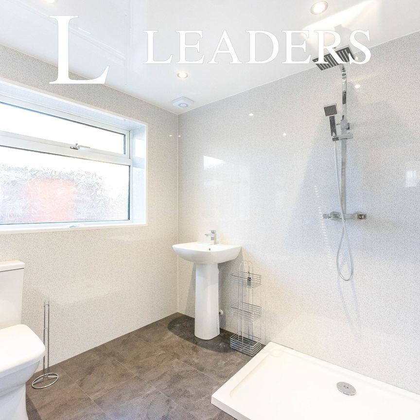 2 bedroom bungalow to rent Hamilton Avenue, Sandycroft, Deeside, Flintshire, CH5 - Photo 1