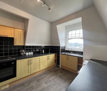 2 bedroom flat to rent - Photo 3