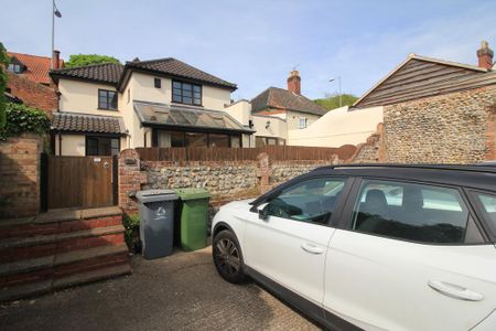 2 bedroom semi-detached house to rent - Photo 3