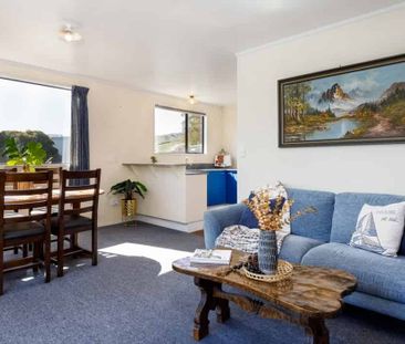 Sunny, Easy living in Witherlea - Photo 1