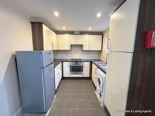 Flat 33 The Horizons, Moss Lane, BL6 5GH - Photo 1