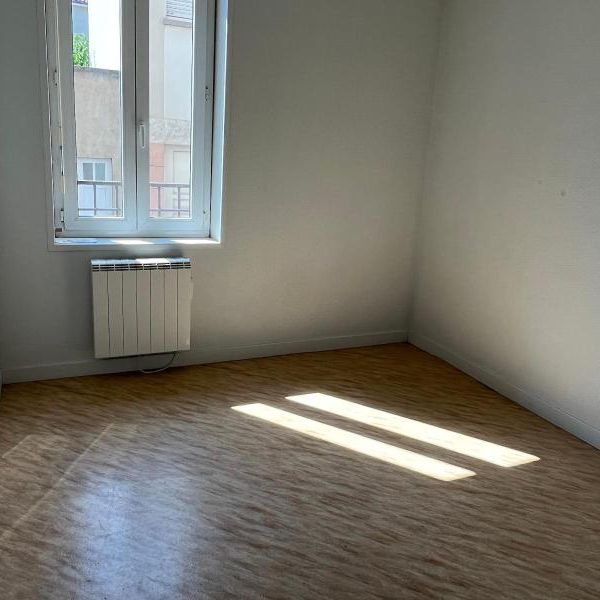 Location Appartement 2 pièces 26m² CLERMONT FERRAND 63000 - Photo 1