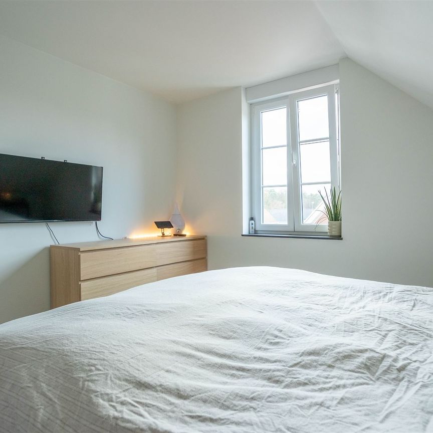 Instapklaar 2 slpk. appartement met ruim terras - Foto 1