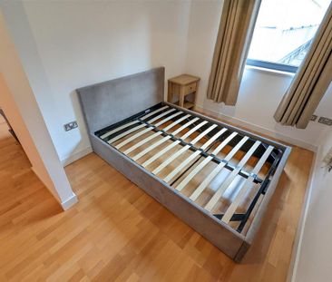 Studio to rent - Photo 5