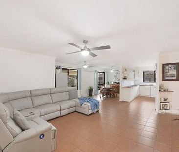 Poolside Perfection in a Peaceful Court - Photo 2