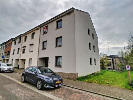 Appartement met 2 slaapkamers in het centrum van Arlon - Foto 3