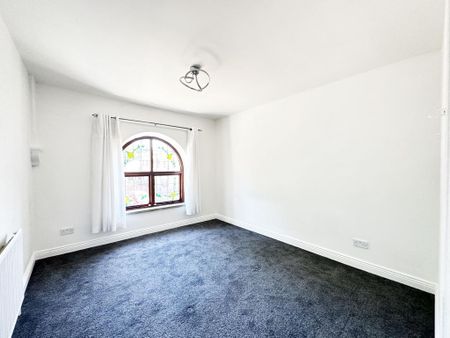 3 bedroom terraced house to rent - Photo 4
