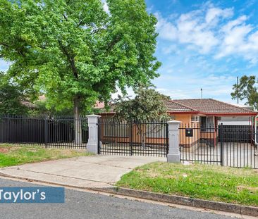 MOVE IN & RELAX - MODERN FAMILY HOME IN GILLES PLAINS - Photo 4