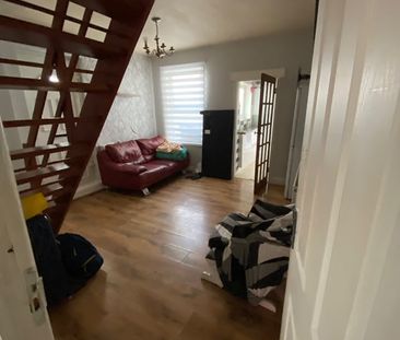 4 Bed End Terrace, Zion Road, CR7 - Photo 6