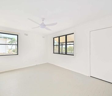 EASY LIVING STARTS HERE! - Photo 1