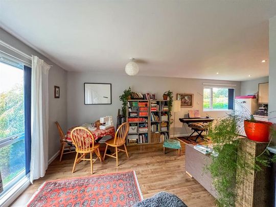 2 bedroom bungalow to rent - Photo 1