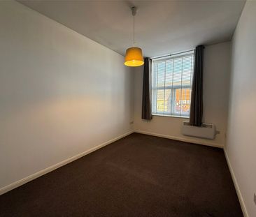 2 bedroom apartment to rent Milnrow Road, Shaw, Oldham, OL2 - Photo 6