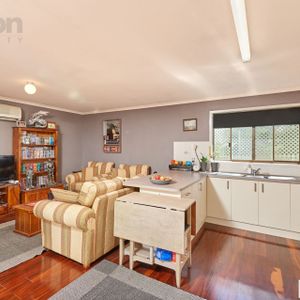 19A Hely Avenue Turvey Park NSW - Photo 2