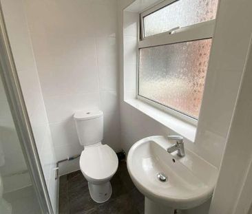 Grange Avenue, Reading, RG6 - Photo 2