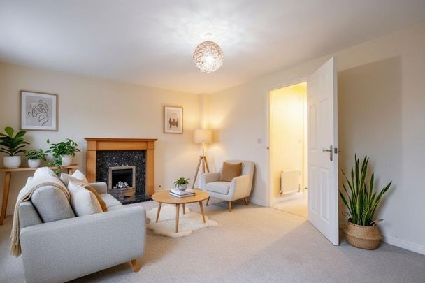 4 bedroom terraced house to rent - Photo 1