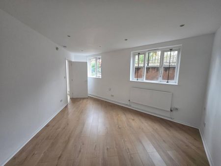 2 bedroom flat to rent - Photo 3