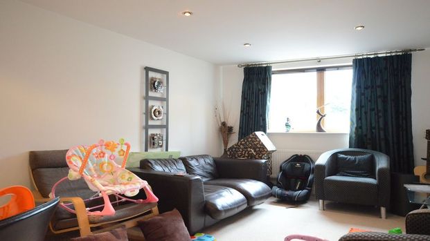 2 bedroom apartment to rent - Photo 1