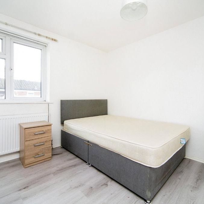4 bedroom house to rent - Photo 1