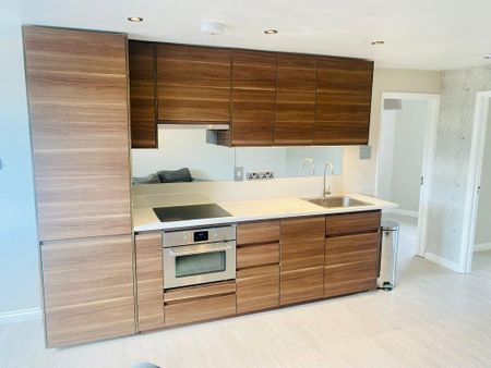 2 bedroom apartment to rent - Photo 4