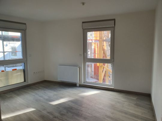 Location Appartement 1 pièce 29m² VALENCIENNES 59300 - Photo 1