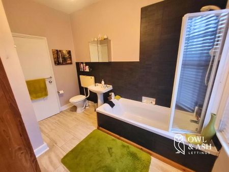 32a Main Street, Royal Hillsborough, BT26 6AE - Photo 3