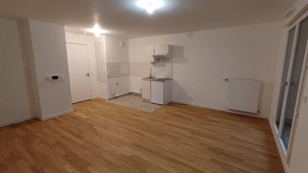 location Appartement T1 DE 35.4m² À COURBEVOIE - Photo 1