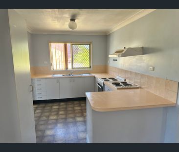 170 Emerald Drive, Regents Park, Qld 4118 - Photo 6
