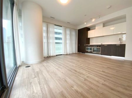 For Lease - 50 Charles Street Unit# 905, Toronto, Ontario - Photo 2