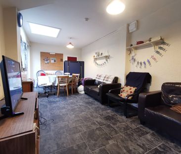 Farrar Road, Bangor, Gwynedd, LL57 - Photo 2