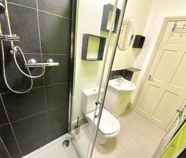 4 bedroom house share to rent - Photo 3