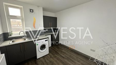 1 bedroom in a house share to rent - Photo 5