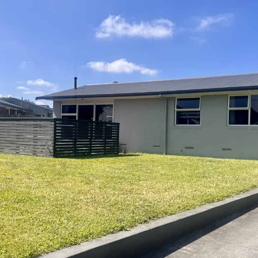 Dream Home in Queenwood! - Photo 1