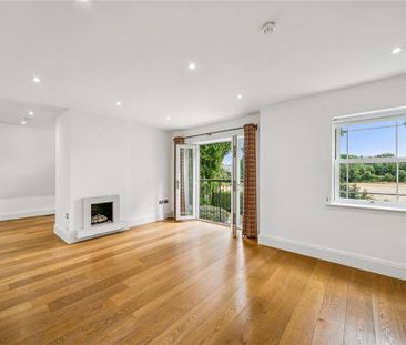 4 bedroom end of terrace house to rent - Photo 3