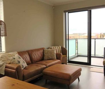 Hobsonville, 1 bedroom, $490 - Photo 3
