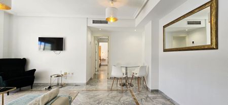 Apartment in Marbella, Costa del Sol - Photo 2