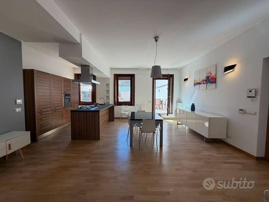Appartamento di 100 m² con 3 locali a Palermo - Photo 1