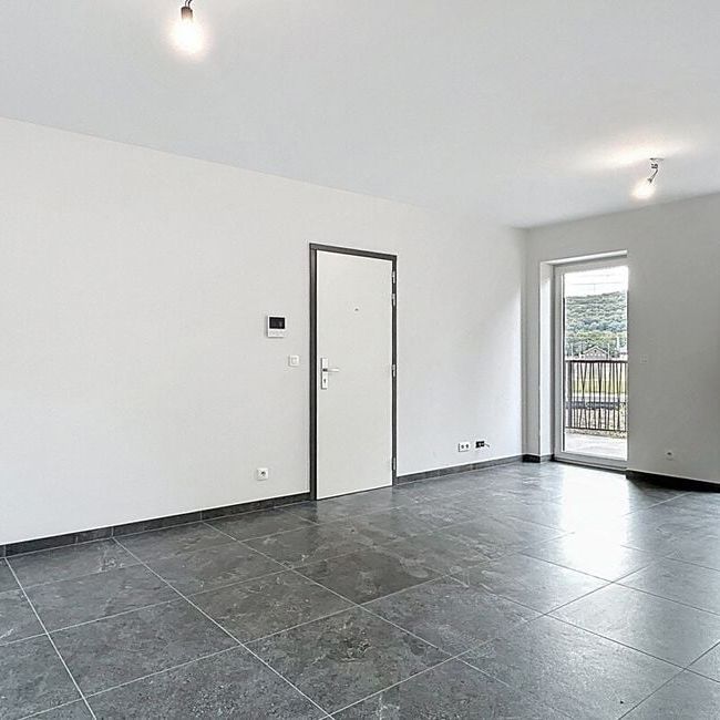 Appartement te huur in Liège voor € 930 met 2 slaapkamers - Photo 1