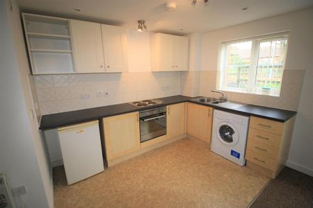 1 bedroom flat to rent - Photo 4