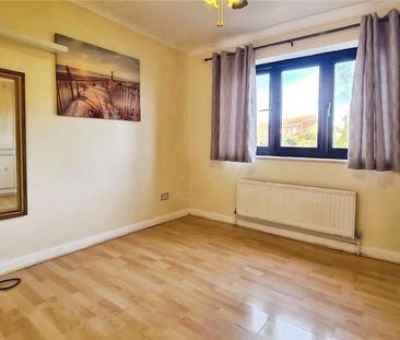 4 bedroom detached house to rent - Photo 5