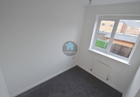 4 bedroom semi-detached house to rent - Photo 5