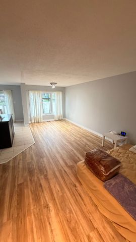 For Lease - 205 Mancini Way, Barrhaven, Ontario - Photo 2