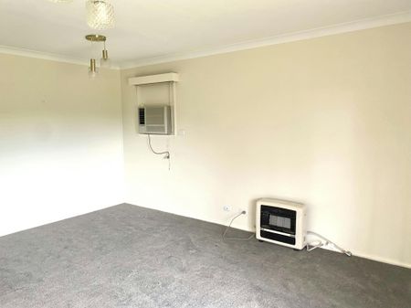Three Bedroom Home in North Cowra - Photo 3
