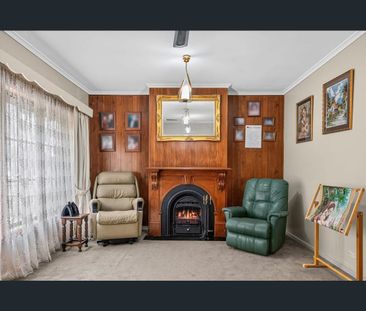 Charming Family Home in Parafield Gardens - Photo 3