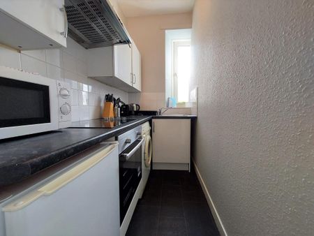 1 bedroom flat to rent - Photo 5