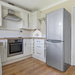 Dugmore Avenue, Frinton-on-Sea - Photo 2