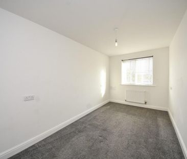 2 bedroom mews to rent - Photo 3