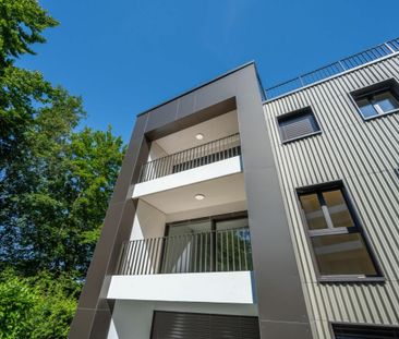 Bel appartement entièrement rénové de 3.5 pièces avec balcon - Photo 3