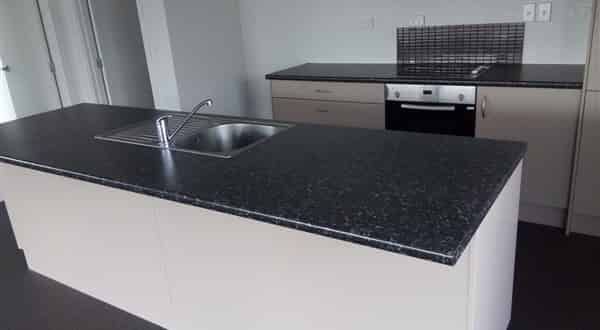 Modern and Sunny - Photo 1